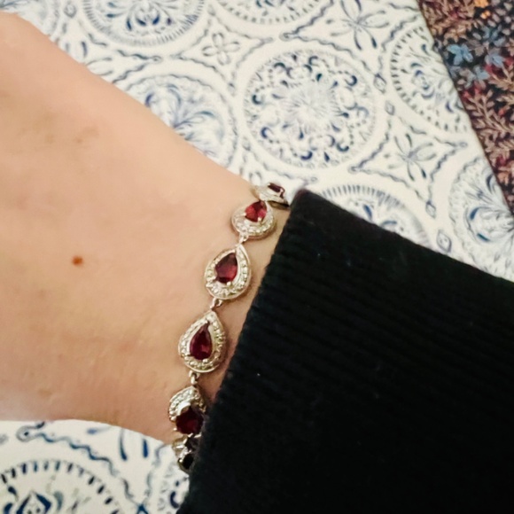 NWT .925 Sterling Silver Garnet Bracelet - Picture 1 of 7